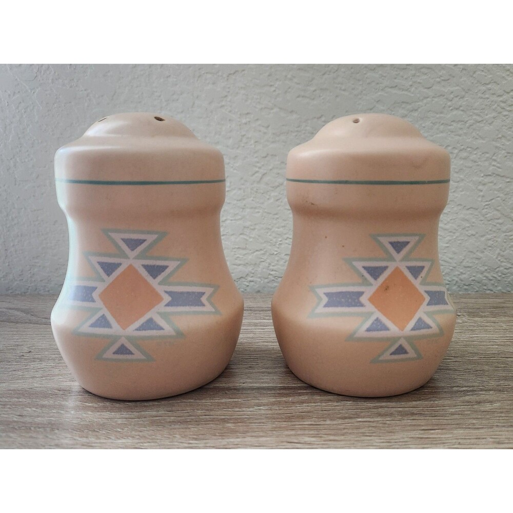 Vintage Treasure Craft Southwest Salt and Pepper Shakers Ceramic Aztec Peach